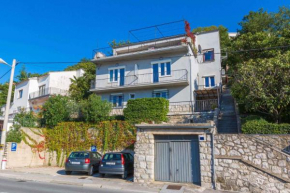 One-Bedroom Apartment Crikvenica 4